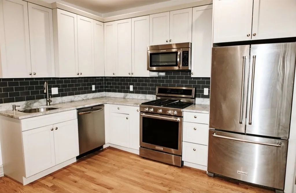 4 bed, 2 bath apartment for rent at 643 5th St Unit 1, South Boston — photo 2 of 23