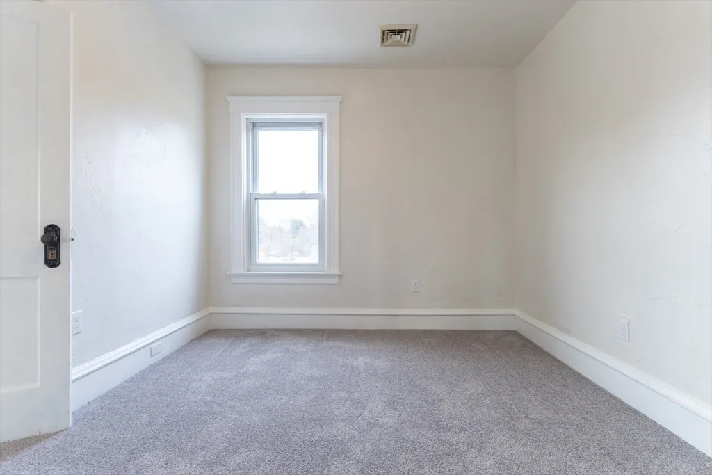 3 bed, 1 bath apartment for rent at 643 Rathbun Unit 3, Blackstone — photo 15 of 24