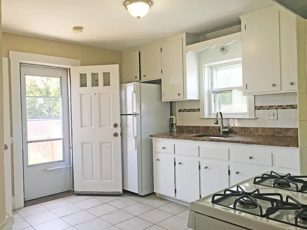 1 bed, 1 bath apartment for rent at 643 Saratoga St Unit 3, East Boston — photo 7 of 18