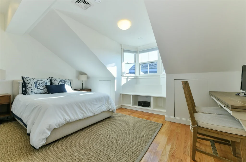 1 bed, 1 bath apartment for rent at 643 Tremont St Unit 3, South End — photo 6 of 15