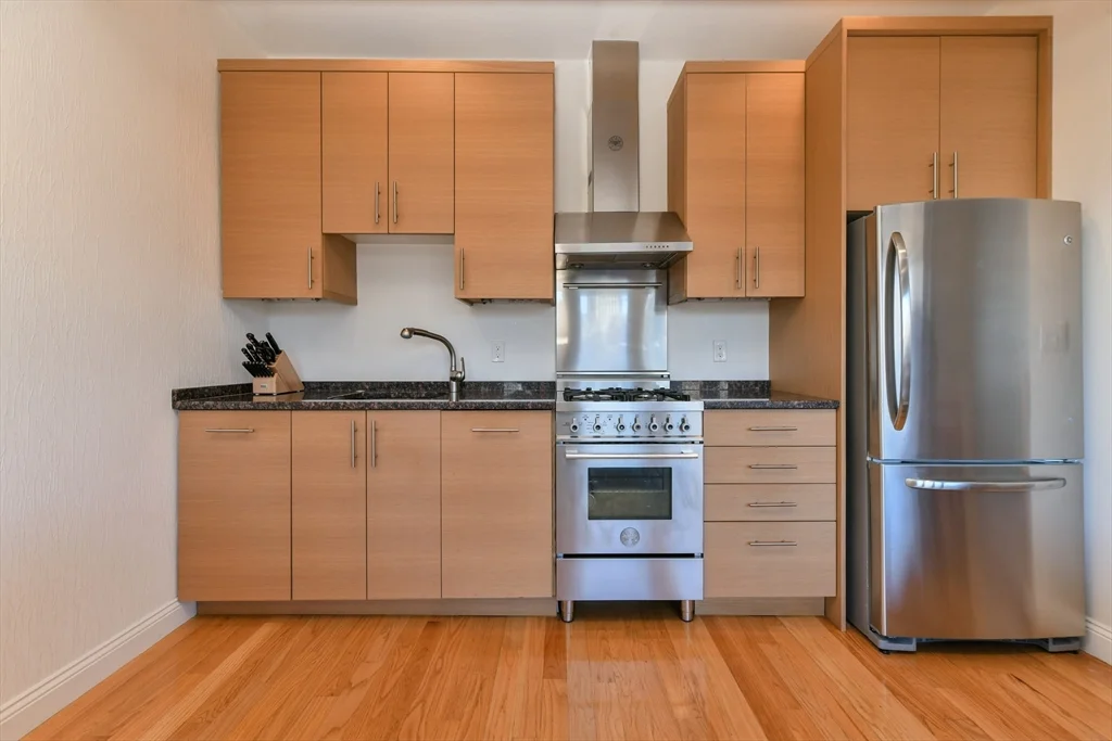 1 bed, 1 bath apartment for rent at 643 Tremont St Unit 3, South End — photo 5 of 15