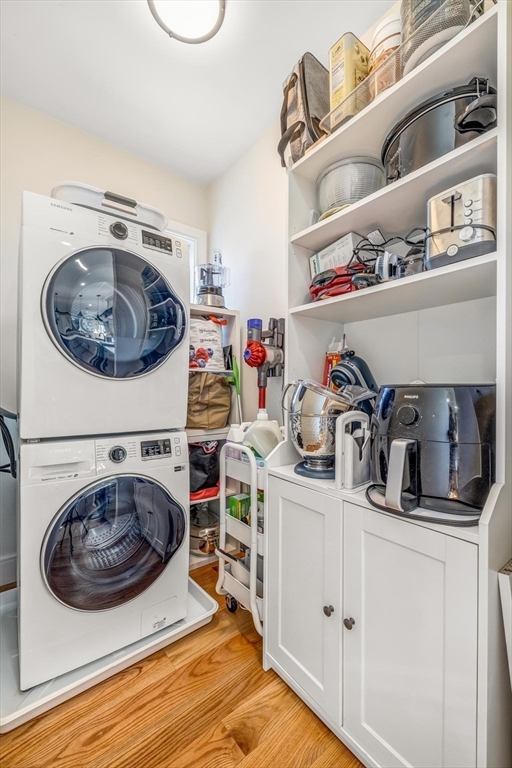 2 bed, 2 bath apartment for rent at 644 Adams St Unit 3, Dorchester — photo 6 of 28