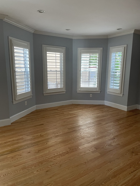 2 bed, 1 bath apartment for rent at 645 6th St Unit 1, South Boston — photo 3 of 17
