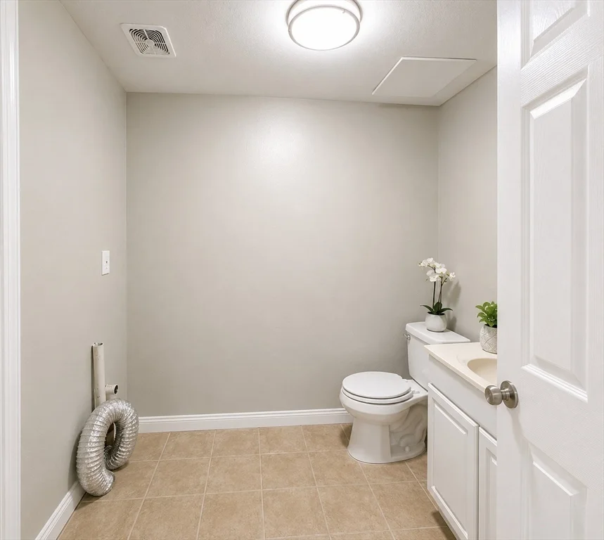 2 bed, 1 bath apartment for rent at 645 Robbins Ave Unit 53, Dracut — photo 6 of 10