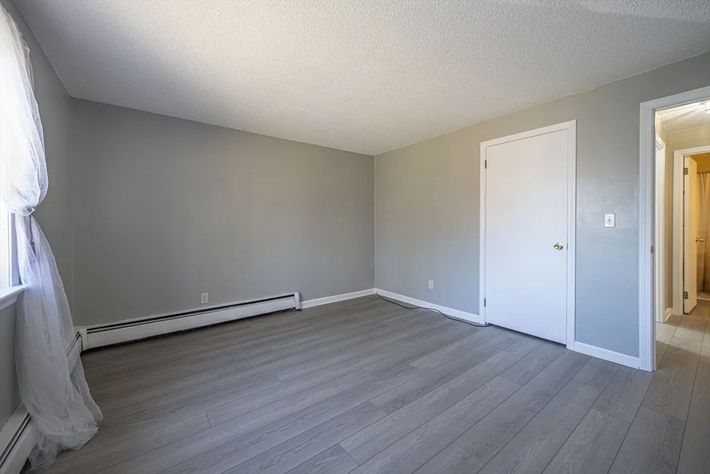 2 bed, 1 bath apartment for rent at 645 West Lowell Ave Unit 23, Zip 01832 — photo 6 of 10