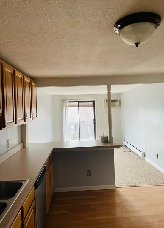 1 bed, 1 bath apartment for rent at 645 West Lowell Ave Unit 19, Haverhill — photo 5 of 9