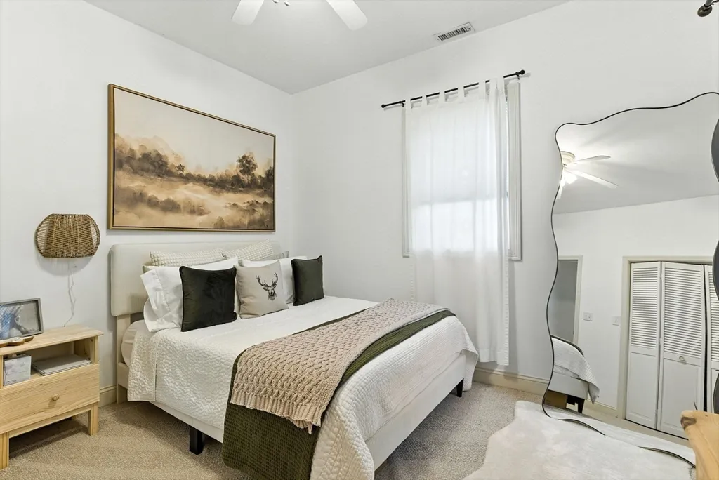 3 bed, 1 bath apartment for rent at 647 East 3rd St Unit 1, South Boston — photo 11 of 14