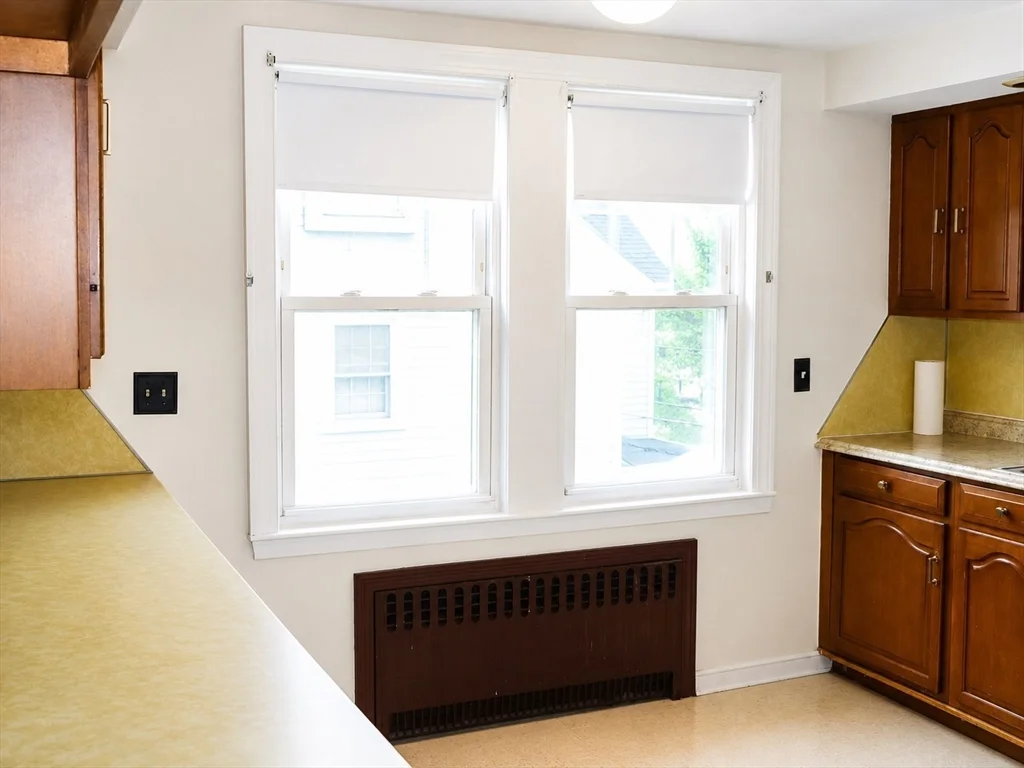 2 bed, 1 bath apartment for rent at 648 Cummins Hwy Unit 648, Mattapan — photo 8 of 16