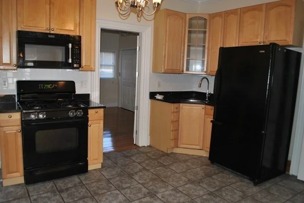 1 bed, 1 bath apartment for rent at 648 E 6th St Unit 1, South Boston — photo 4 of 14