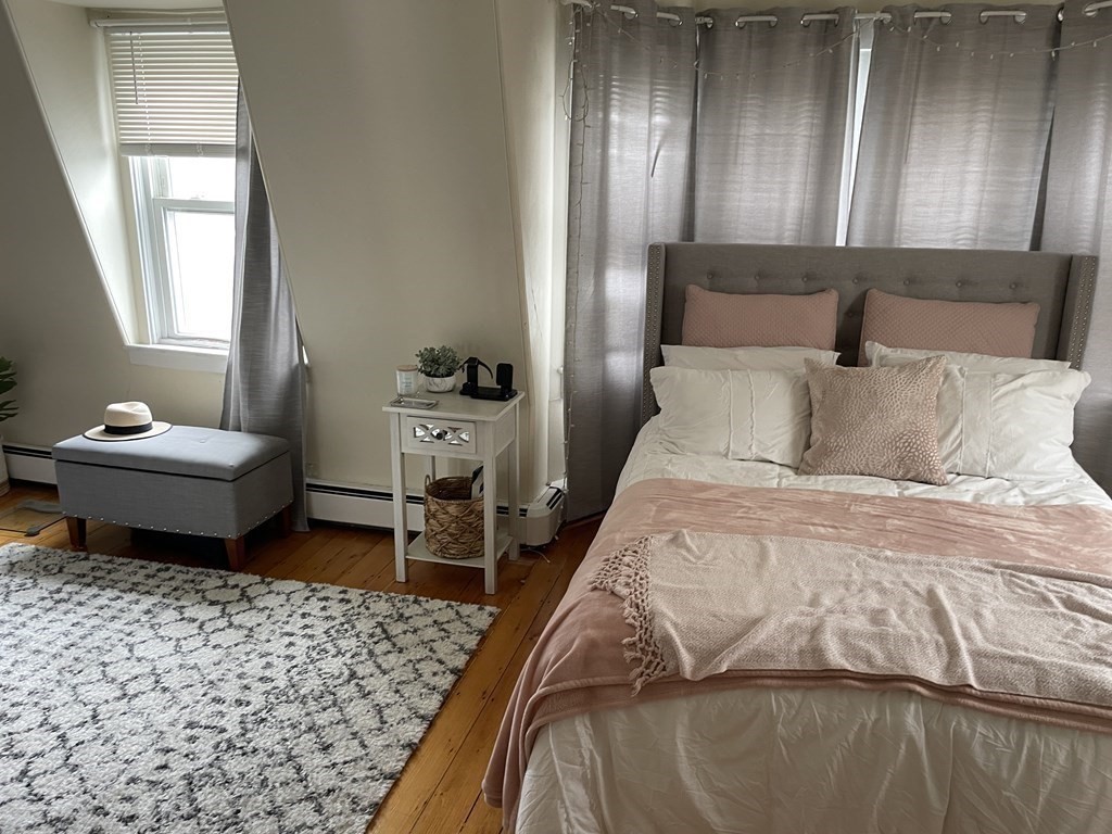 3 bed, 1 bath apartment for rent at 648 E Sixth St Unit 2, South Boston — photo 10 of 19