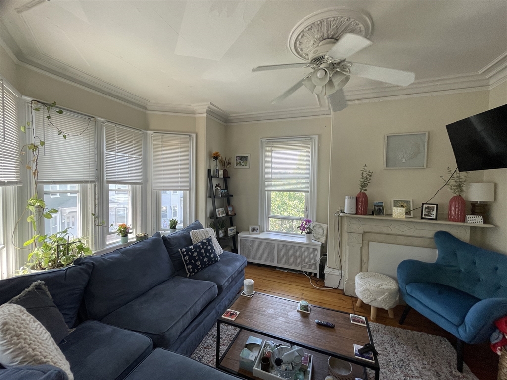 3 bed, 1 bath apartment for rent at 648 E Sixth St Unit 2, South Boston — photo 3 of 19