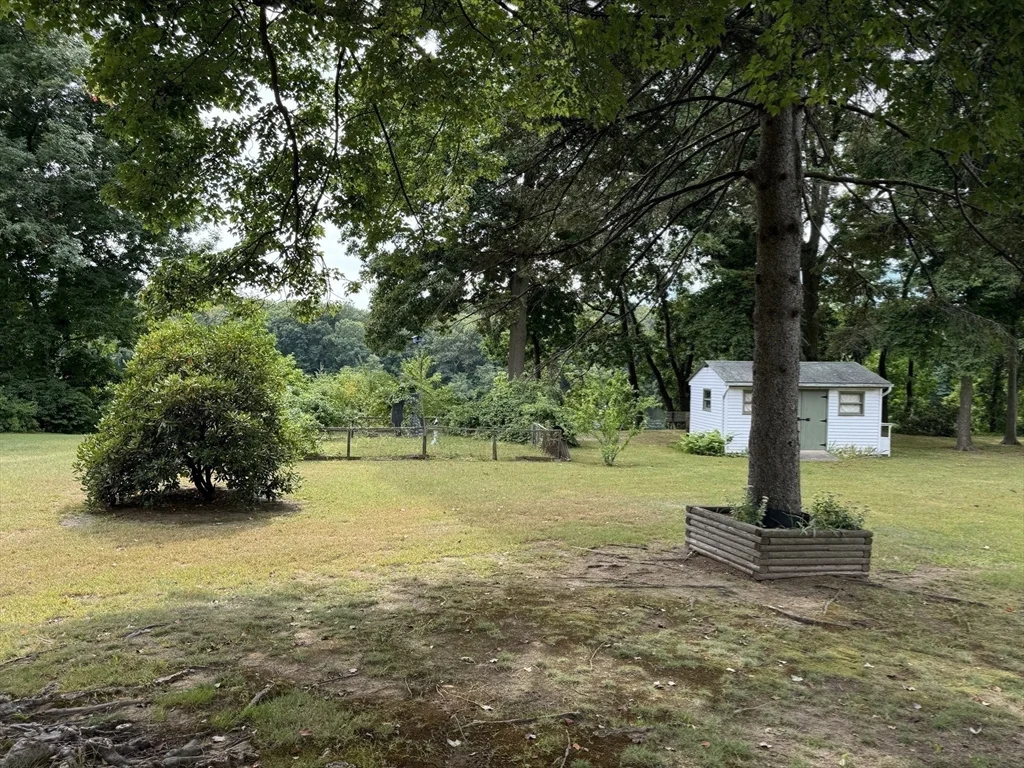 1 bed, 1 bath apartment for rent at 648 River St Unit 1, Zip 01832 — photo 12 of 14