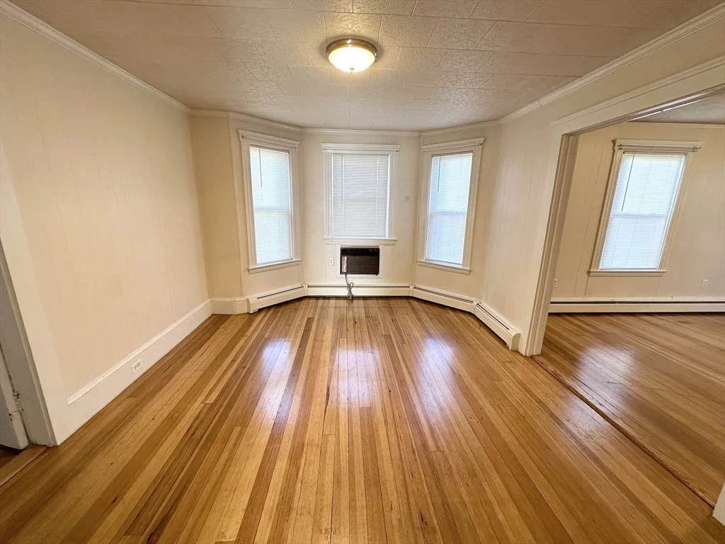 1 bed, 1 bath apartment for rent at 648 River St Unit 1, Zip 01832 — photo 4 of 14
