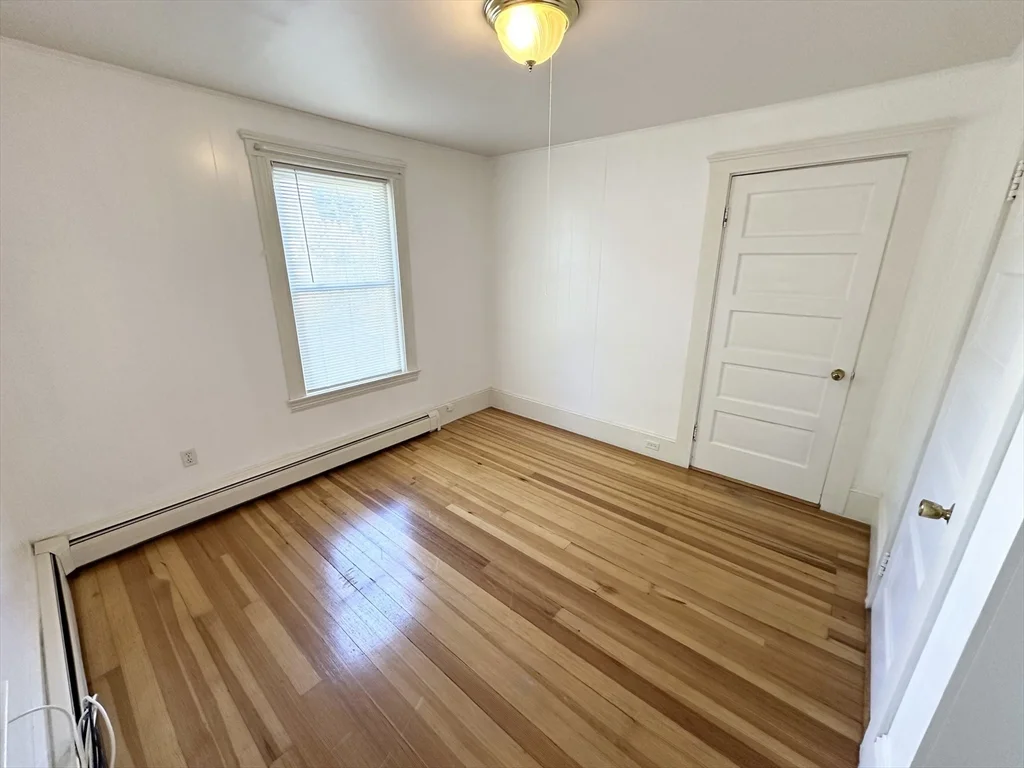 1 bed, 1 bath apartment for rent at 648 River St Unit 1, Zip 01832 — photo 9 of 14