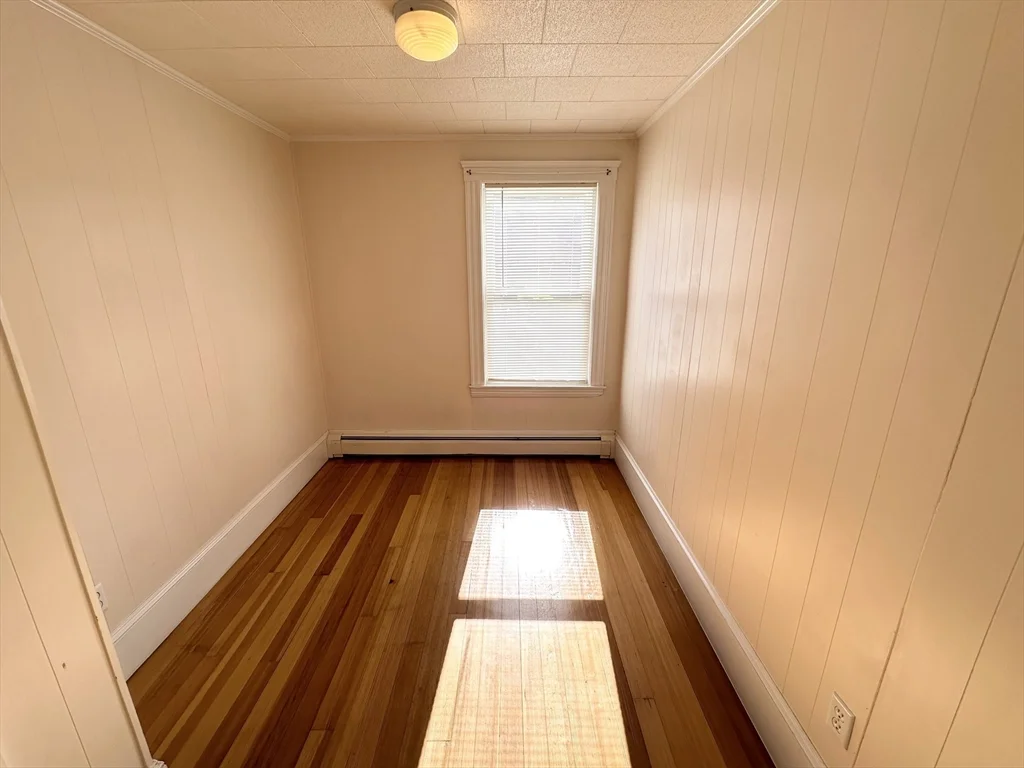 1 bed, 1 bath apartment for rent at 648 River St Unit 1, Zip 01832 — photo 8 of 14