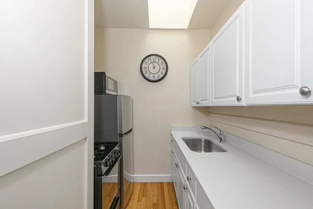 1 bed, 1 bath apartment for rent at 648 Washington St Unit 22, Norwood — photo 8 of 20