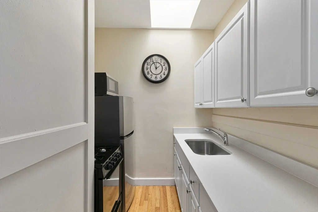 1 bed, 1 bath apartment for rent at 648 Washington St Unit 22, Norwood — photo 11 of 20