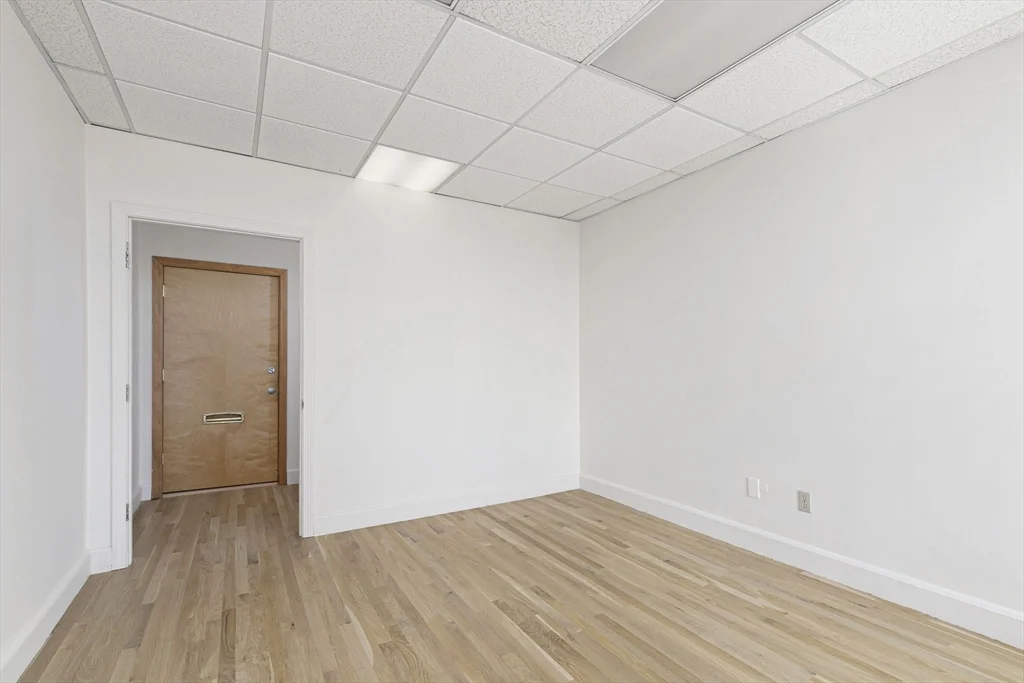 1 bed, 1 bath apartment for rent at 648 Washington St Unit 22, Norwood — photo 4 of 20