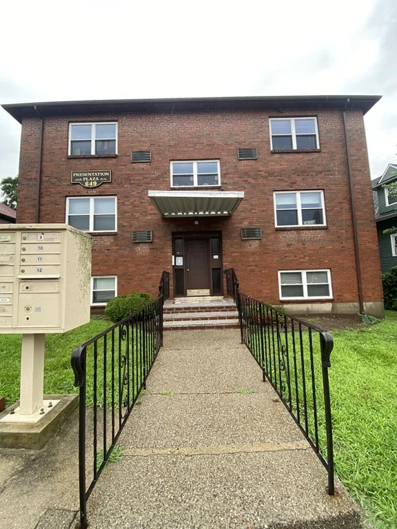 1 bed, 1 bath apartment for rent at 649 Washington St Unit 1, Boston — photo 1 of 5