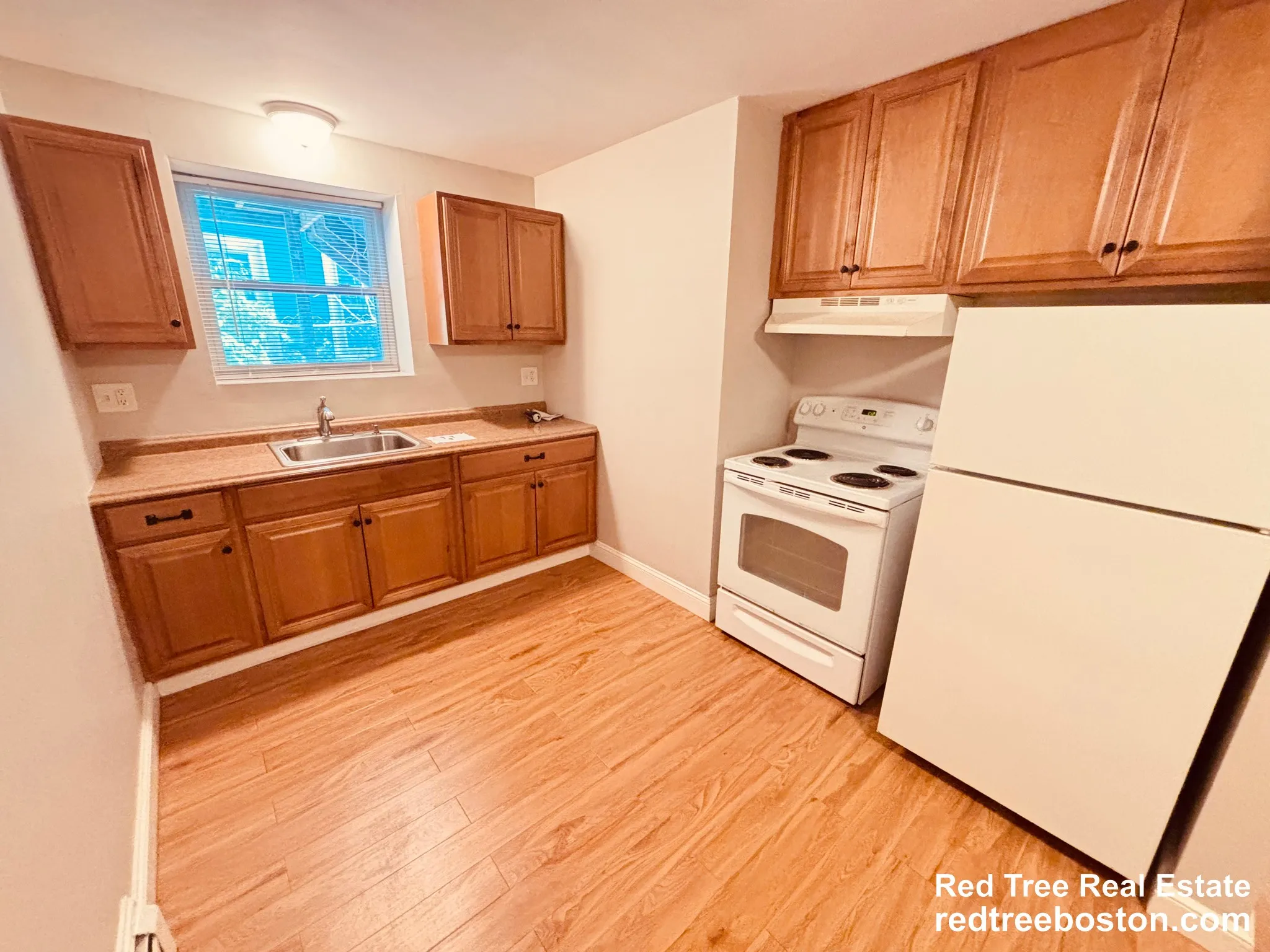 1 bed, 1 bath apartment for rent at 649 Washington St Unit 2, Oak Square — photo 8 of 21