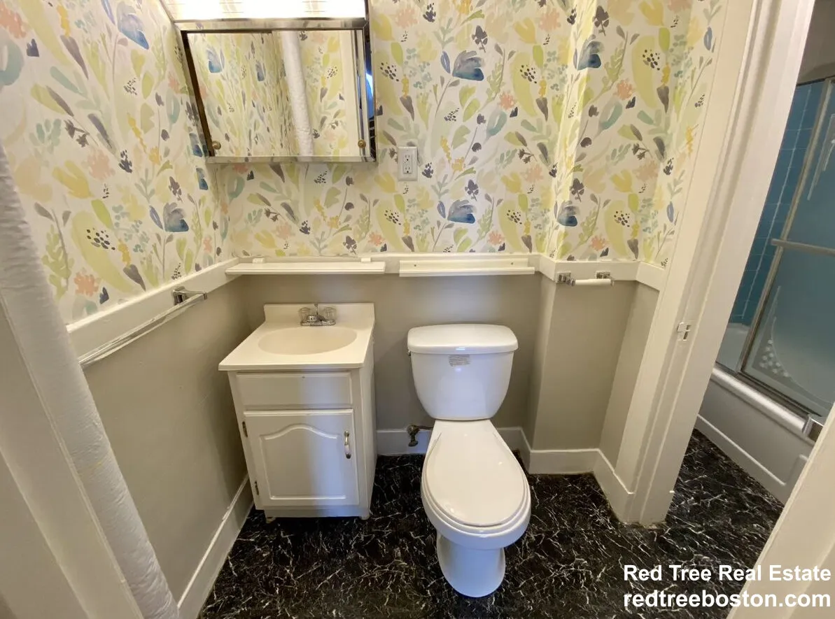 1 bed, 1 bath apartment for rent at 649 Washington St Unit 2, Oak Square — photo 13 of 21