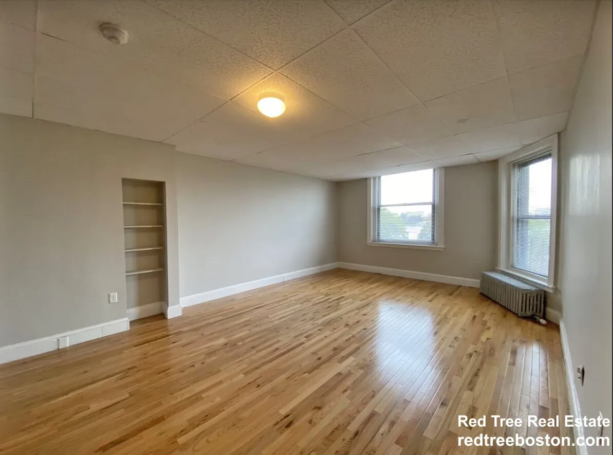 1 bed, 1 bath apartment for rent at 649 Washington St Unit 2, Oak Square — photo 10 of 21