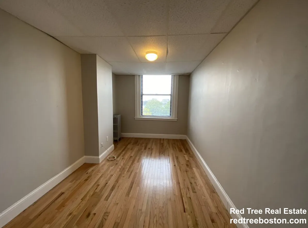 1 bed, 1 bath apartment for rent at 649 Washington St Unit 2, Oak Square — photo 16 of 21