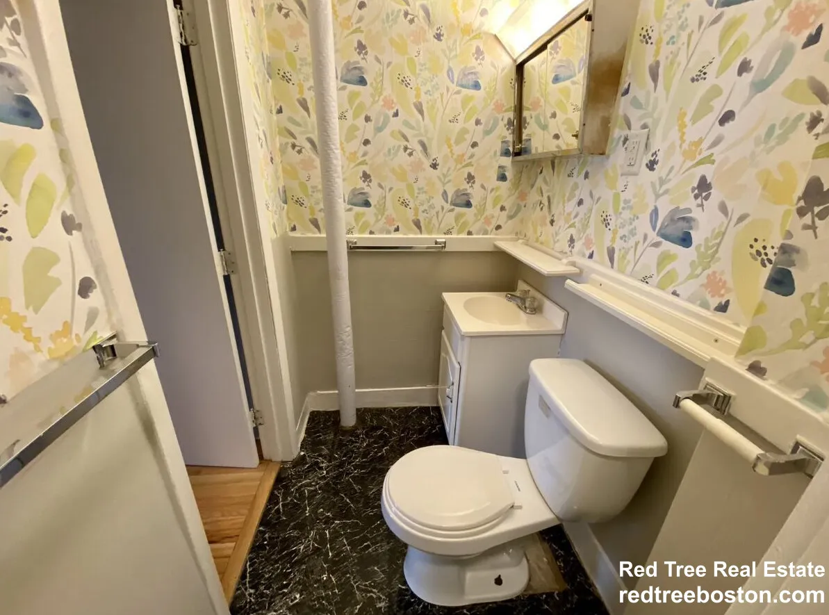 1 bed, 1 bath apartment for rent at 649 Washington St Unit 2, Oak Square — photo 14 of 21