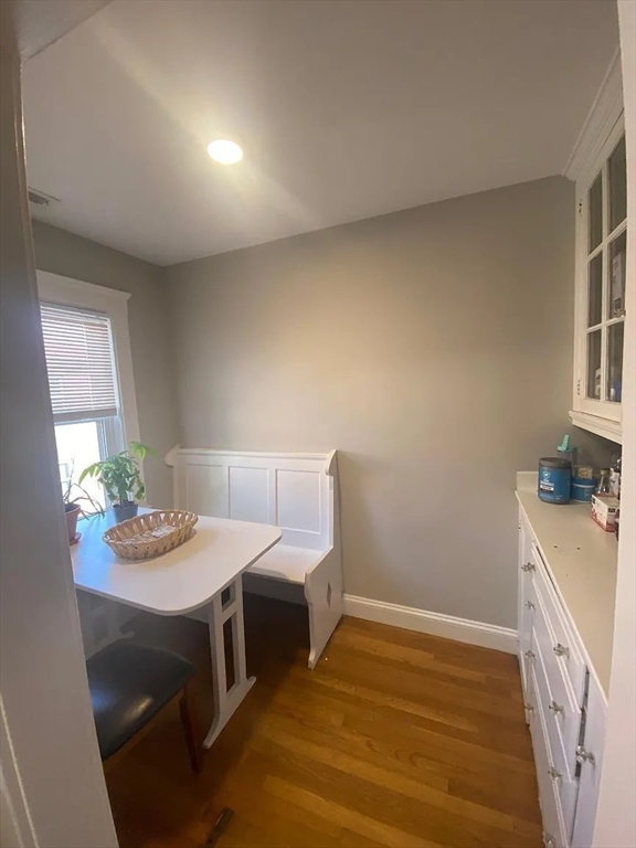 1 bed, 1 bath apartment for rent at 649 Washington St Unit 7, Oak Square — photo 4 of 8