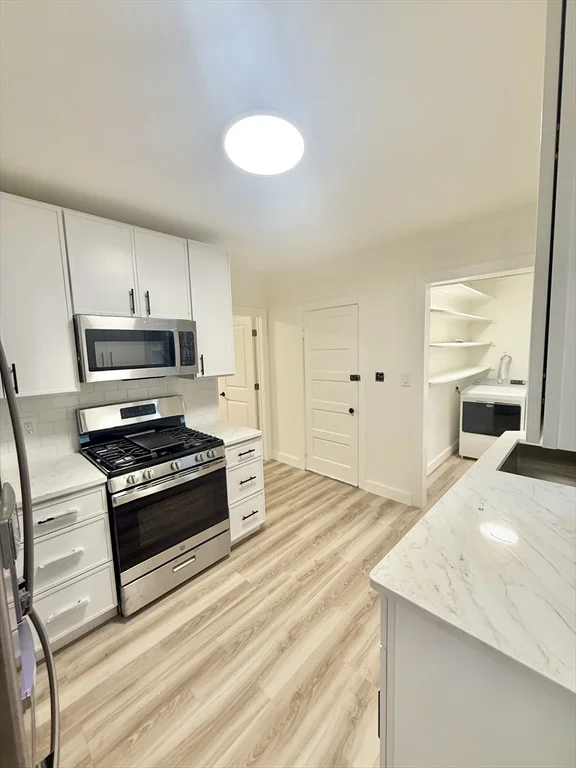 2 bed, 1 bath apartment for rent at 65-67 Allston Unit 1, Cambridgeport — photo 4 of 7