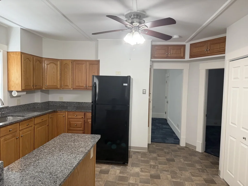 2 bed, 1 bath apartment for rent at 65-67 Bradford Ave Unit 2, Haverhill — photo 5 of 16