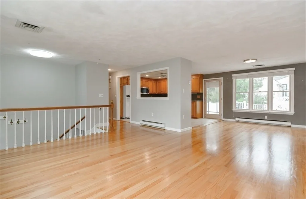 3 bed, 1 bath apartment for rent at 65-67 Goldcliff Rd Unit 1, Malden — photo 3 of 12