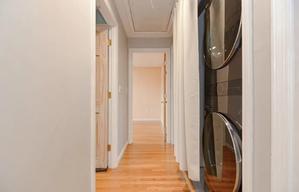 3 bed, 1 bath apartment for rent at 65-67 Goldcliff Rd Unit 1, Malden — photo 11 of 12
