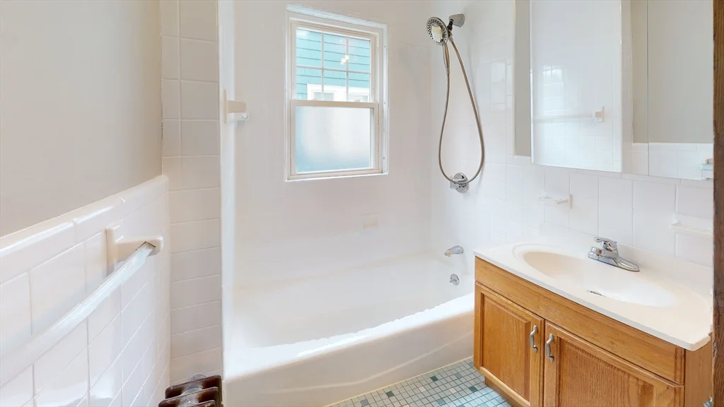 3 bed, 1 bath apartment for rent at 65-67 Sterling St Unit 67, Davis Square — photo 9 of 10