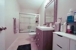 2 bed, 2 bath apartment for rent at 65 Bayberry Ln Unit 65, Dartmouth — photo 15 of 33