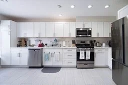 2 bed, 2 bath apartment for rent at 65 Bayberry Ln Unit 65, Dartmouth — photo 5 of 33
