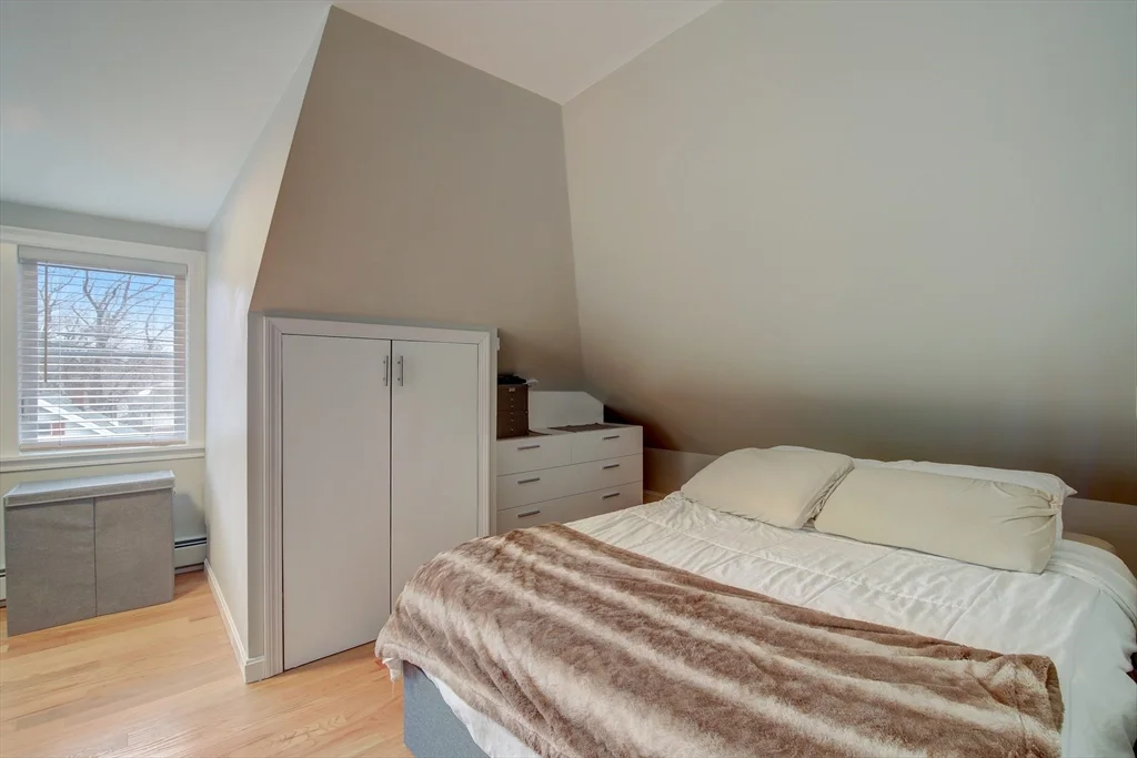 3 bed, 2 bath apartment for rent at 65 Beach St Unit 2, Malden — photo 6 of 14