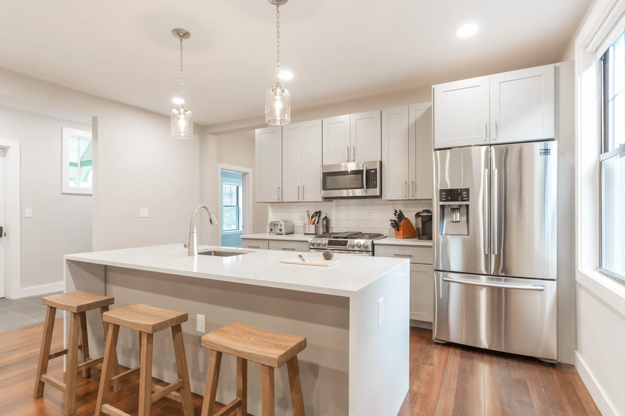 4 bed, 2 bath apartment for rent at 65 Beech Glen St Unit 1, Roxbury — photo 10 of 25
