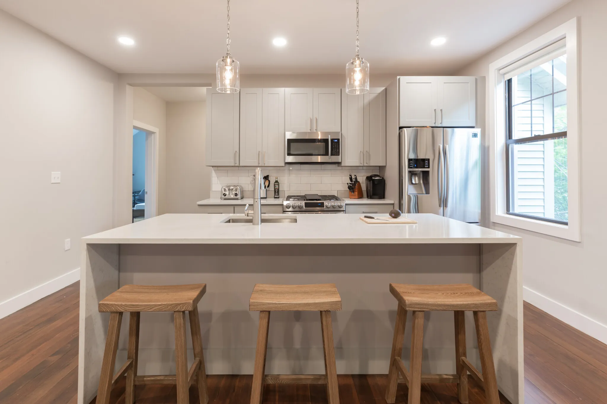 4 bed, 2 bath apartment for rent at 65 Beech Glen St Unit 1, Roxbury — photo 11 of 25