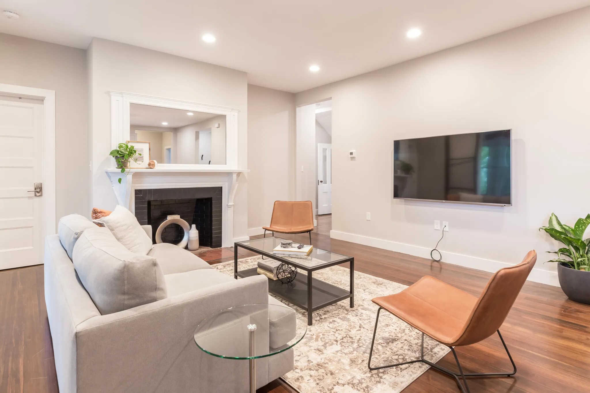 4 bed, 2 bath apartment for rent at 65 Beech Glen St Unit 1, Roxbury — photo 13 of 25
