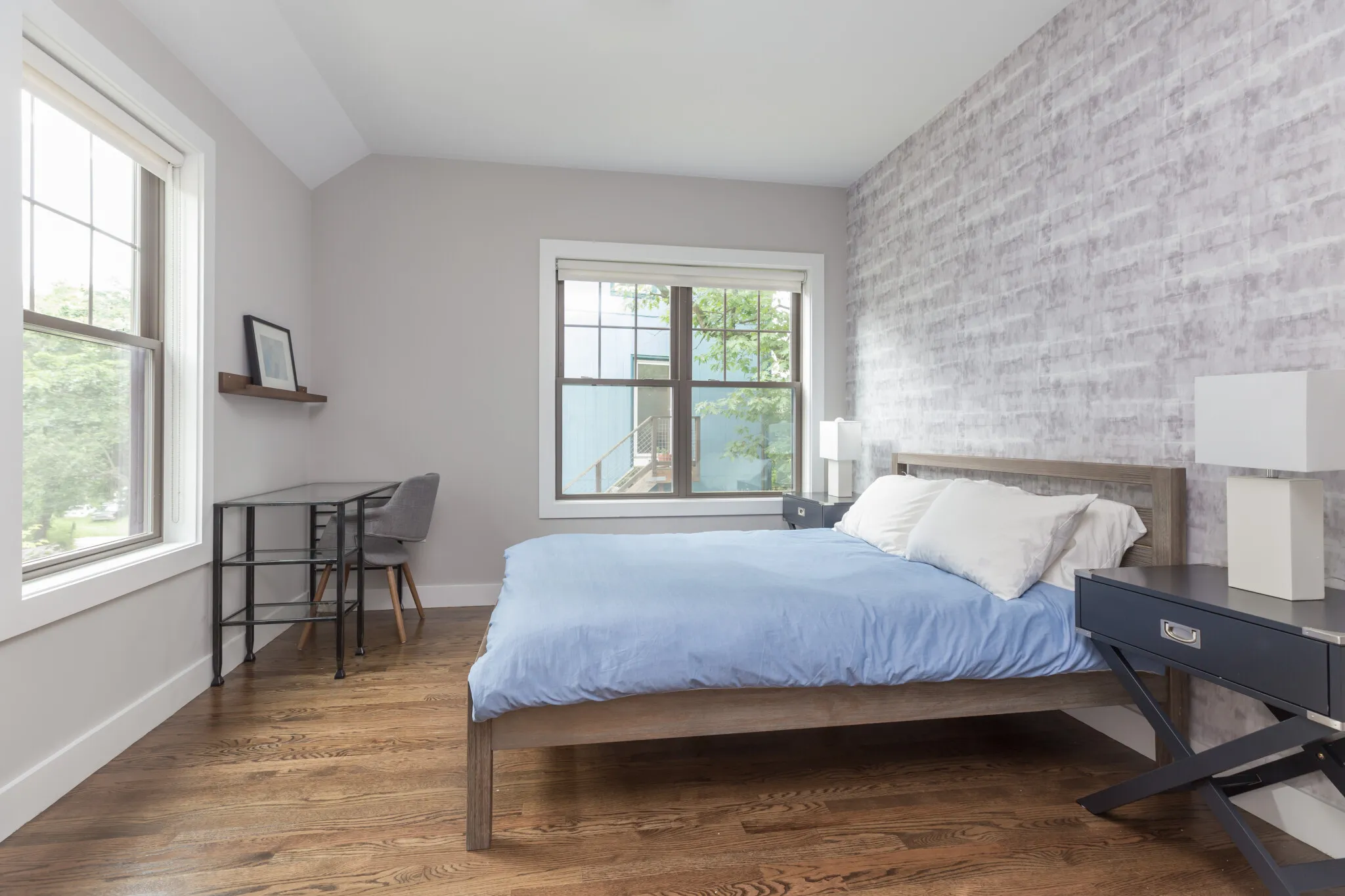 4 bed, 2 bath apartment for rent at 65 Beech Glen St Unit 1q, Roxbury — photo 3 of 25