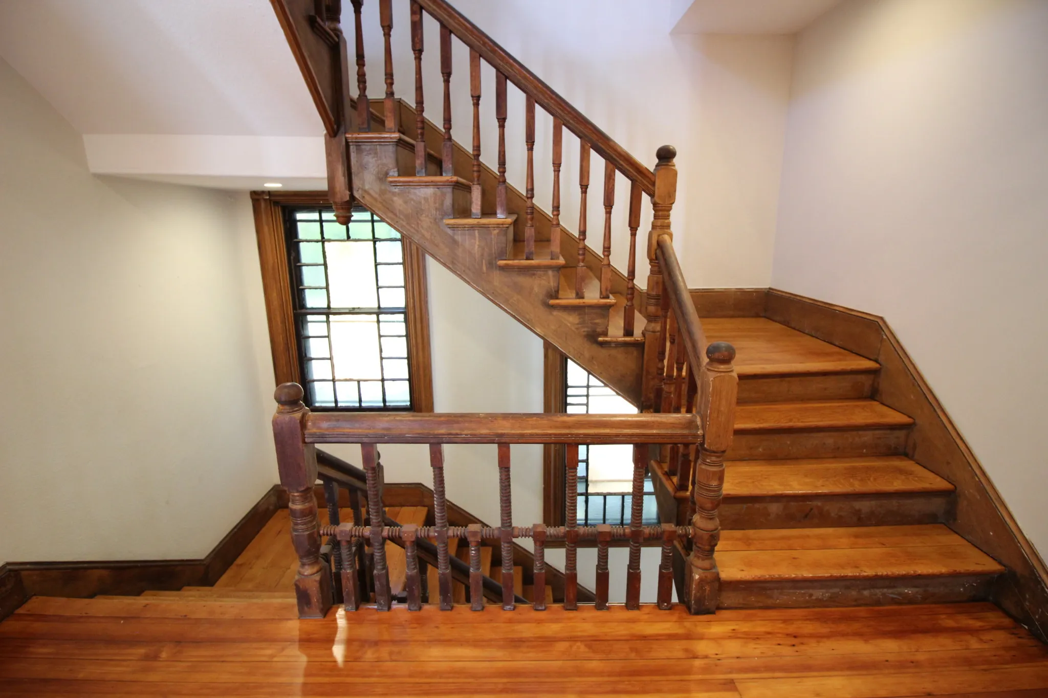 5 bed, 2.5 bath apartment for rent at 65 Beech Glen St Unit 2q, Roxbury — photo 11 of 14
