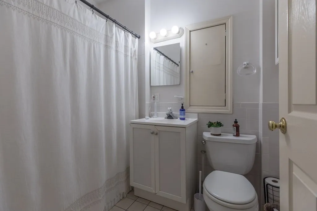 3 bed, 1 bath apartment for rent at 65 Berkeley St Unit 2, South End — photo 7 of 8