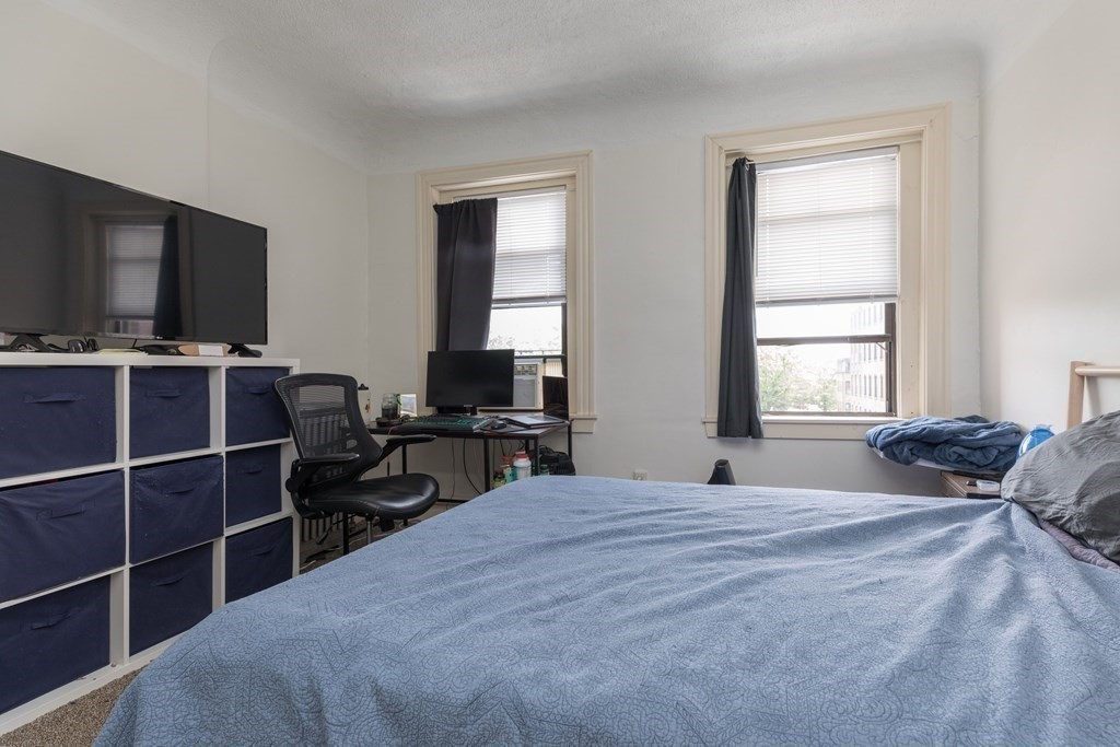 3 bed, 1 bath apartment for rent at 65 Berkeley St Unit 3, South End — photo 6 of 8