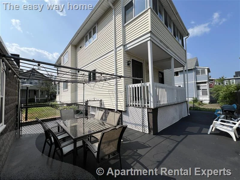 2 bed, 1 bath apartment for rent at 65 Boston Ave Unit 2, Ball Square — photo 6 of 8