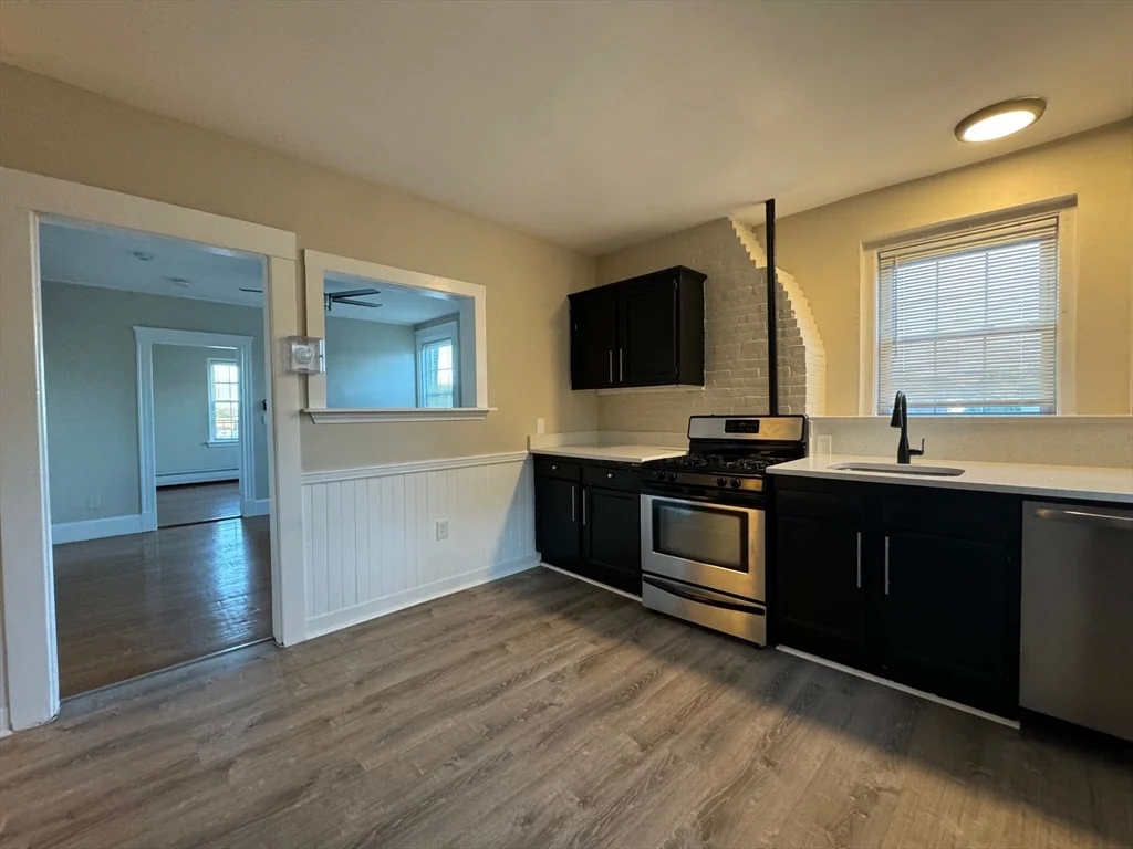 2 bed, 1 bath apartment for rent at 65 Boston St Unit 3R, Salem