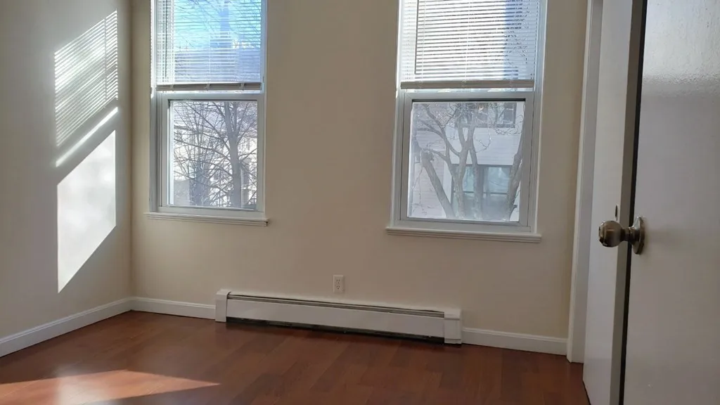 3 bed, 1 bath apartment for rent at 65 Brookline St Unit 3, Central Square — photo 17 of 20