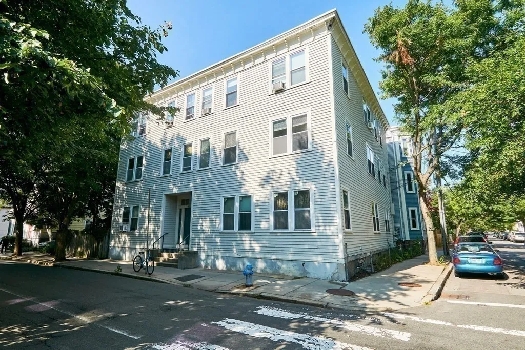 3 bed, 1 bath apartment for rent at 65 Brookline St Unit 3, Central Square — photo 6 of 20