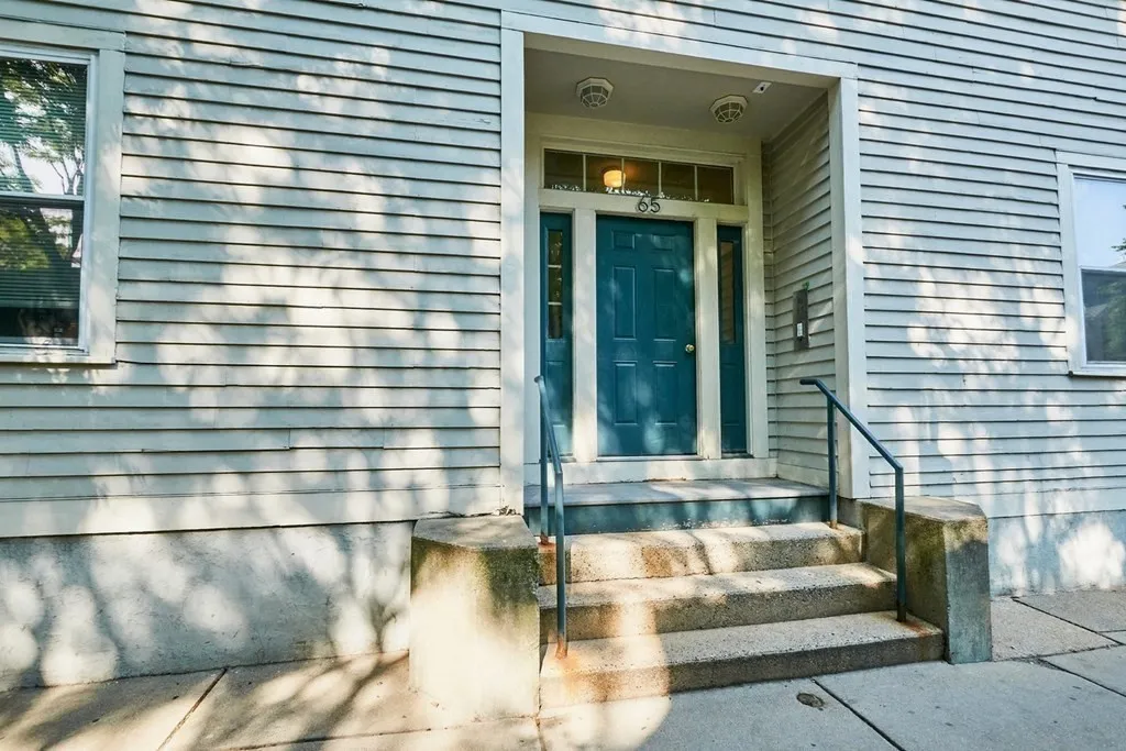 3 bed, 1 bath apartment for rent at 65 Brookline St Unit 3, Central Square — photo 20 of 20