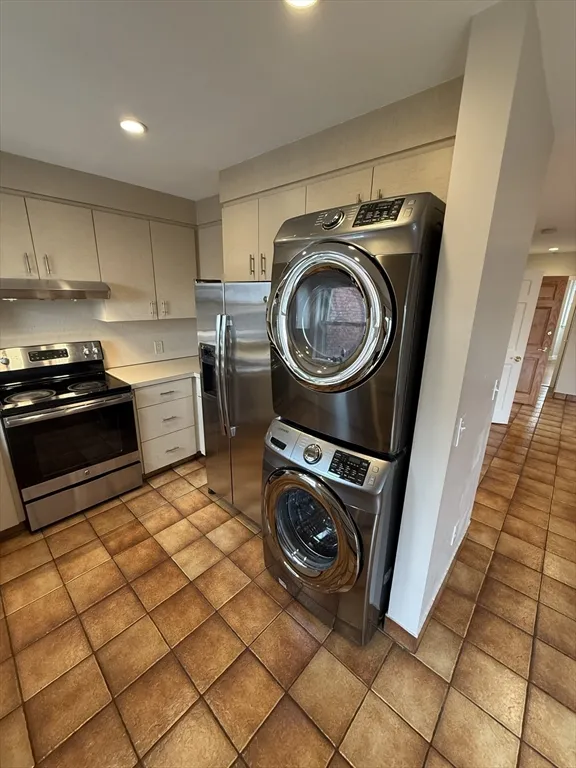 1 bed, 1 bath apartment for rent at 65 Brooks St Unit 3, East Boston — photo 6 of 12